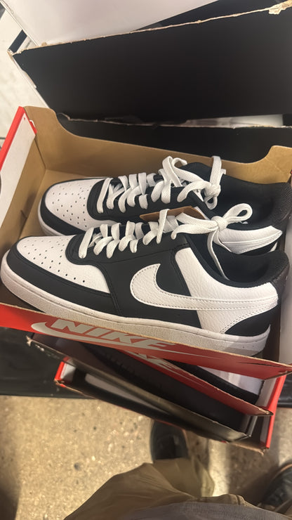 Nike Sneakers 9 Black and White