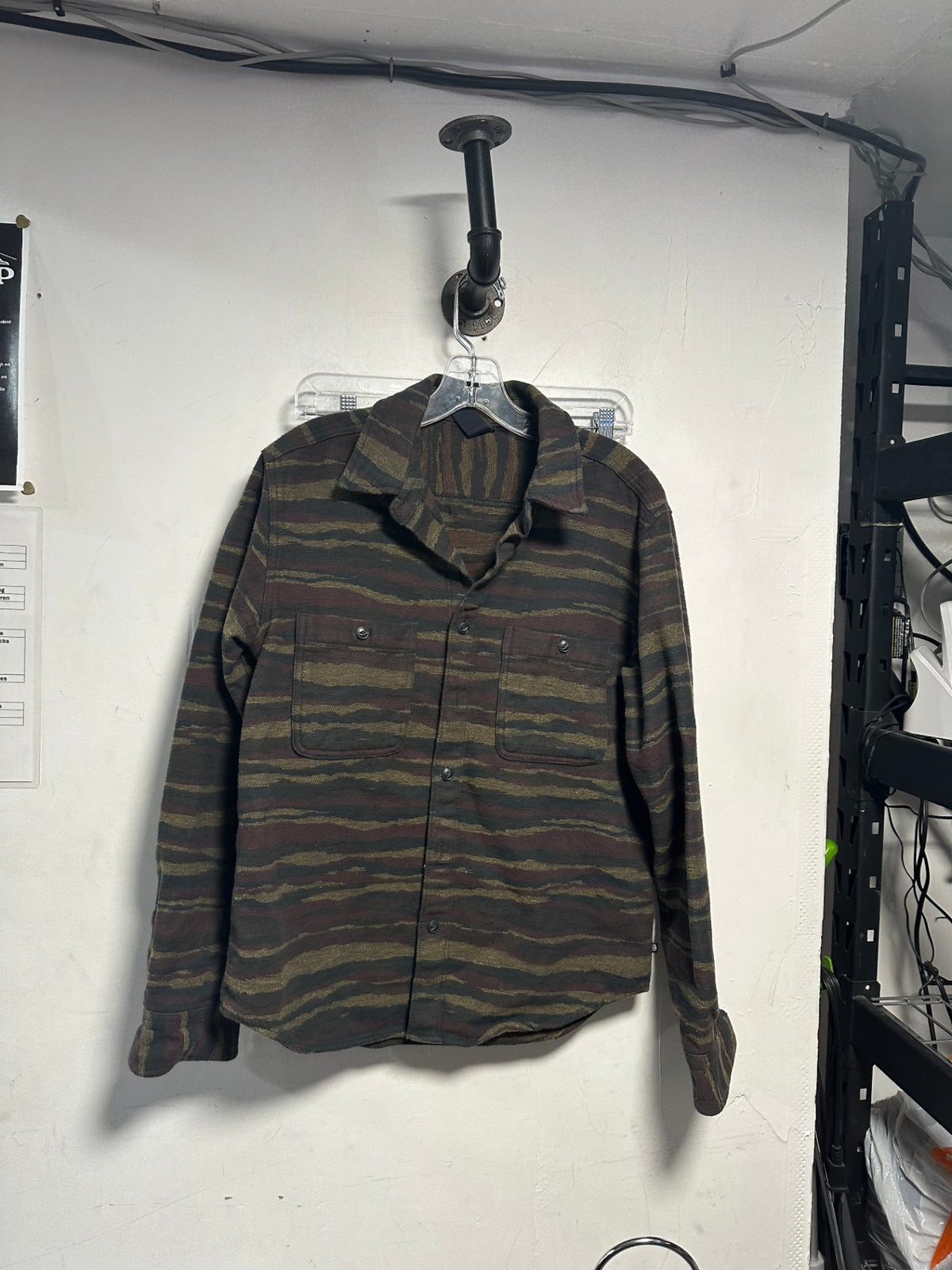 mountain hard wear Shirt S Multicolor (Brown, Green, and Black)
