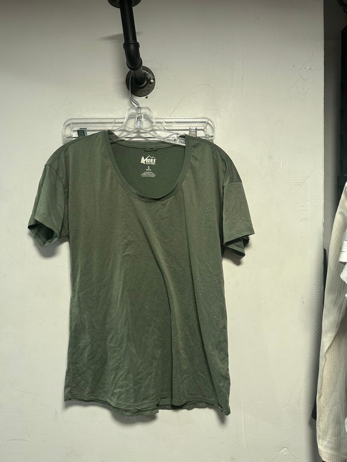 REI T-Shirt L Olive Green