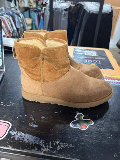 UGG Boots Unknown Beige