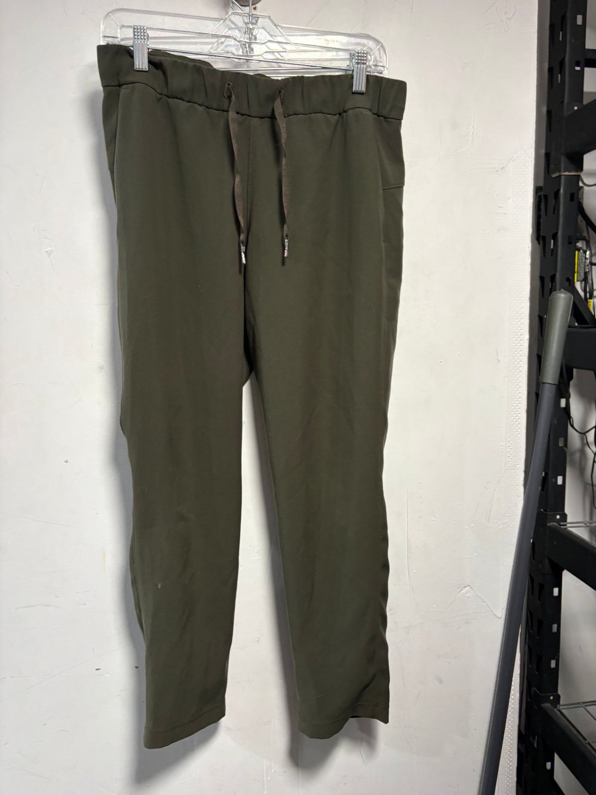 Lululemon joggers 8 Olive green